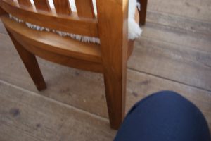 Aus diesem Sessel steigt der Traum ins Leben auf wie