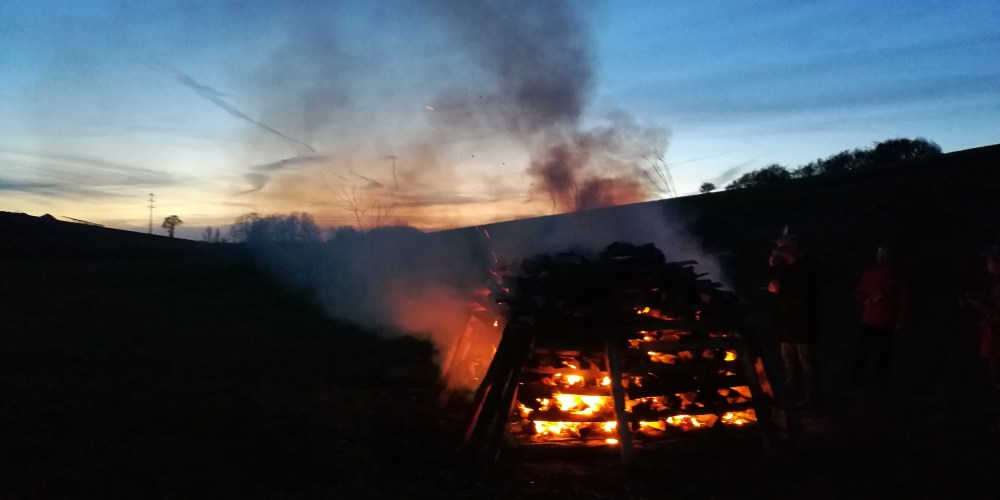 IMG_20180414_201643-brennender-feuerstoß