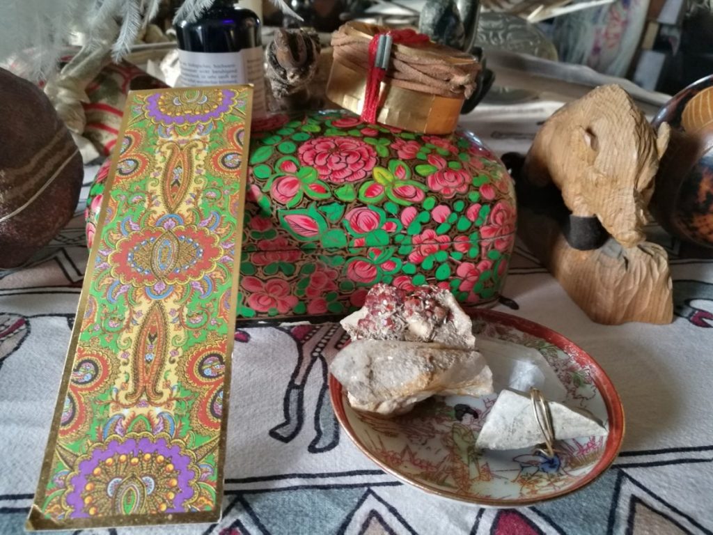 Ausschnitt aus dem Feenaltar.